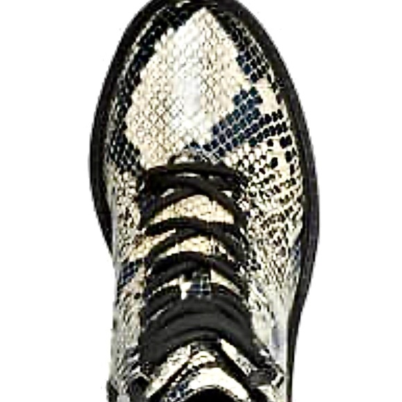 🍓MARC FISHER LABONI LEATHER SNAKESKIN PATTERN COMBAT
BOOTS 9.5M NWOB - Picture 5 of 8